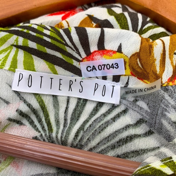 Women’s Potter’s Pot Printed Rayon Mid-length Tie Up Blouse - Picture 3 of 5